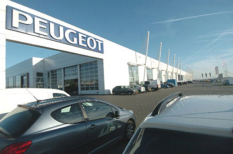 600_car_village_carvill_391824a.jpg